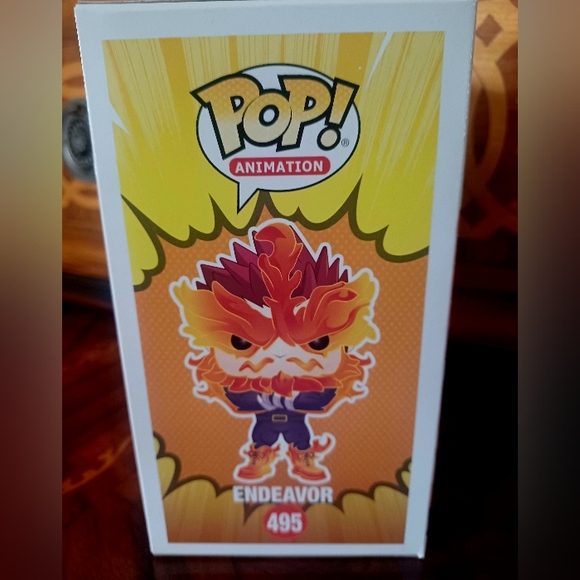 Funko Pop! Endeavor My Hero Academia Gamestop Exclusive #495 w/Protector - Picture 5 of 7